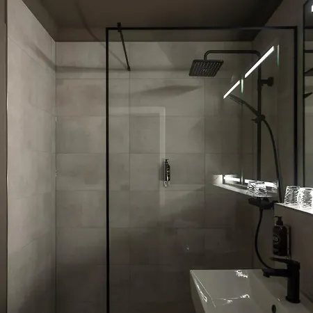Leipzig Suites 4*