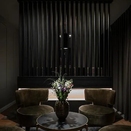 Leipzig Suites 4* לייפציג