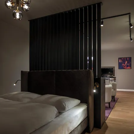 Leipzig Suites 4*
