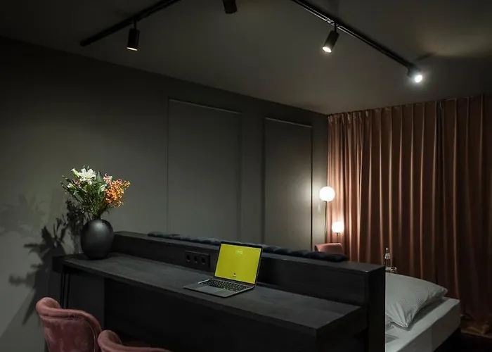 Leipzig Suites 4* לייפציג