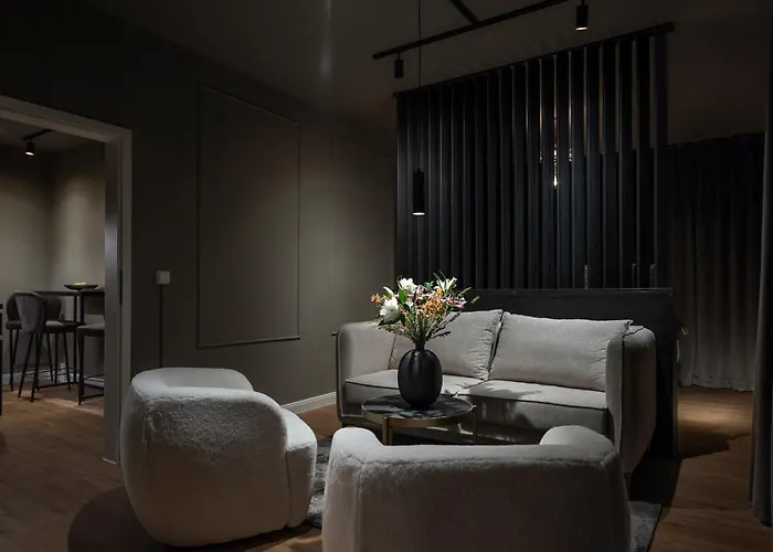 Leipzig Suites Aparthotel 4*